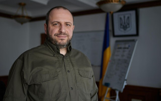 Міноборони планує об’єднати Агенцію оборонних закупівель та Держоператора тилу, — Рустем Умєров розкрив деталі