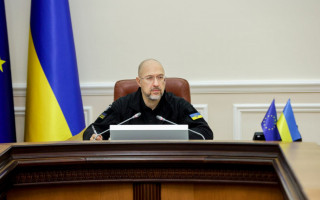 Денис Шмыгаль поручил разработать изменения в бюджет для гарантированного финансирования производства оружия