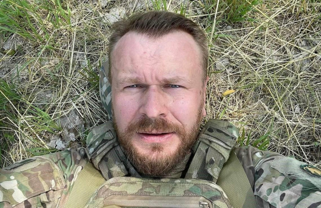 «Денег недостаточно», – украинский певец Сашко Положинский о зарплатах военных