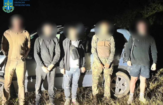 На Буковине будут судить двух человек за незаконную переправку мужчин за границу за 8 тысяч евро