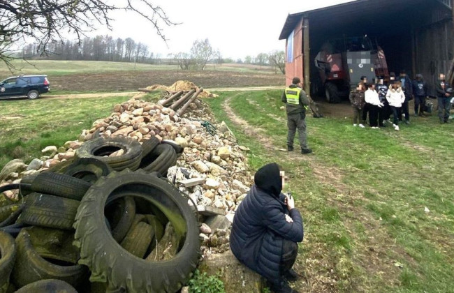 В Литве задержали двух украинцев за попытку нелегальной перевозки мигрантов