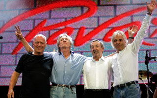Гурт Pink Floyd продає права на свої пісні Sony Music за $400 мільйонів