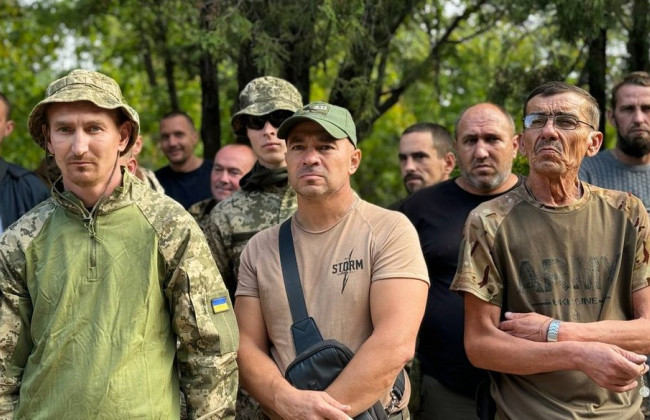 Близько 100 військових 123-ї бригади протестують через нестачу зброї для бойових завдань на Донеччині