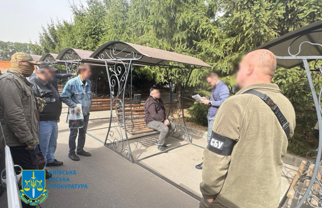 В Киеве разоблачили двух адвокатов, которые за 10-12 тысяч долларов помогали получить бронь от мобилизации