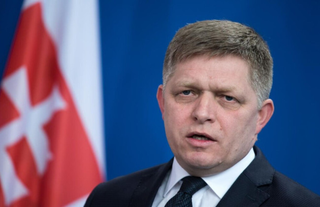 Премьер-министр Словакии хочет убедить Украину сохранить транзит нефти и газа из россии