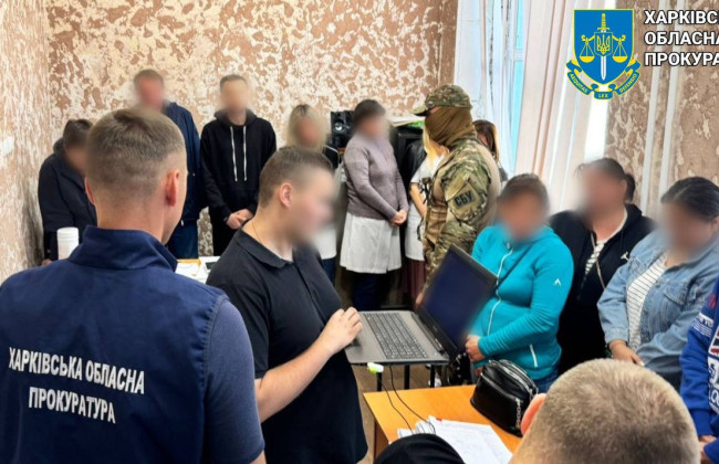 400 человек избежали мобилизации — в Харьковской области разоблачили медиков, которые за деньги «списывали» мужчин по военному учету