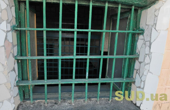 Чи зараховується у строк відбування покарання період утримання обвинуваченого в таборі для військовополонених – постанова ККС ВС