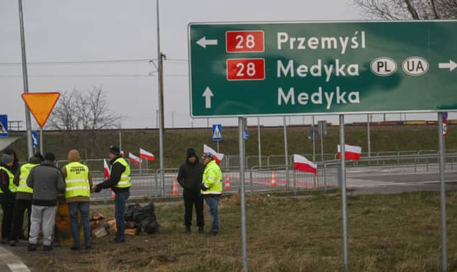 Польські фермери анонсували нову блокаду кордону з Україною з жовтня і до кінця року