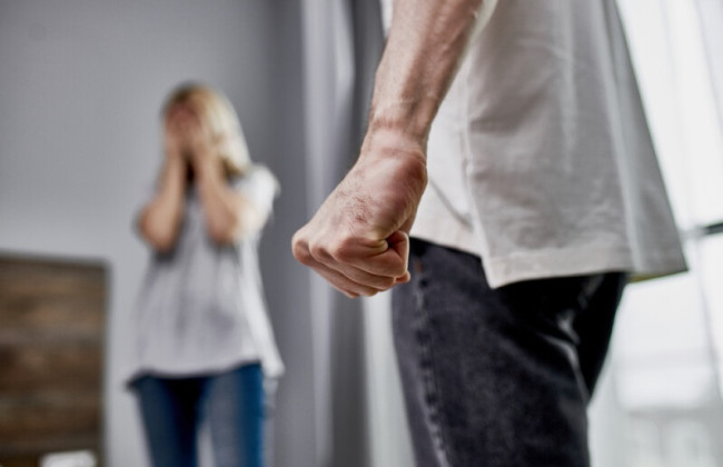 В Хмельницкой области повторно судили мужчину, который уклонился от прохождения программы для обидчиков