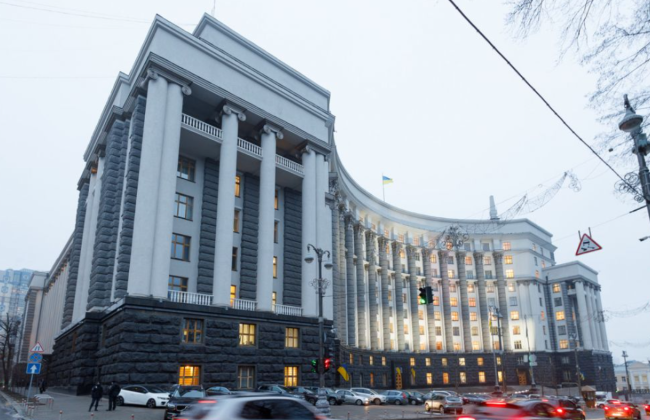 Правотворчість виходить на новий рівень: Кабмін протоколом доручив держорганам не виконувати норми постанови про бронювання, а ТЦК – провести аудит рішень про критичність підприємств