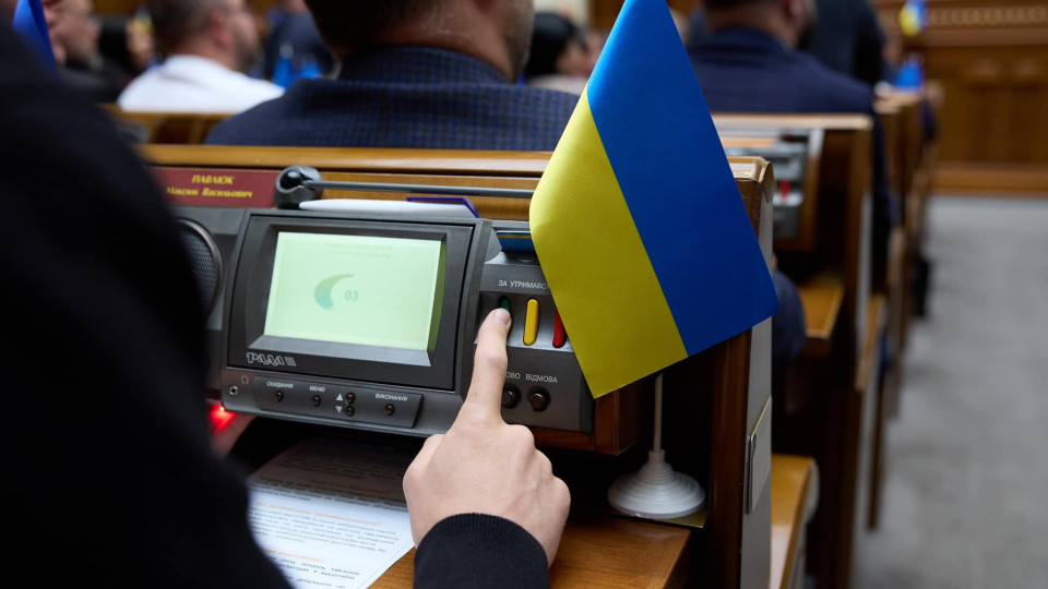 При голосовании за повышение налогов была провалена правка об определении, кто и как является плательщиком военного сбора, что ломает логику закона