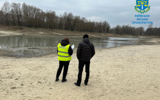 Прокуратура підозрює посадовця «Плесо» у привласненні 700 тисяч під час розчистки озера на Виноградарі