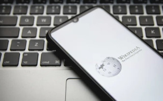 Вікіпедія переживає кризу — штучний інтелект масово генерує неправдиві статті