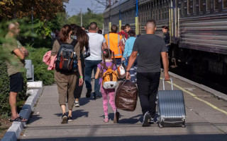 Українці з прифронтових територій можуть отримати до 54 тисяч гривень – що варто знати