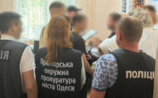 В Одесі два лікарі влаштували сімейний «бізнес» на ухилянтах, діагностуючи психічні захворювання