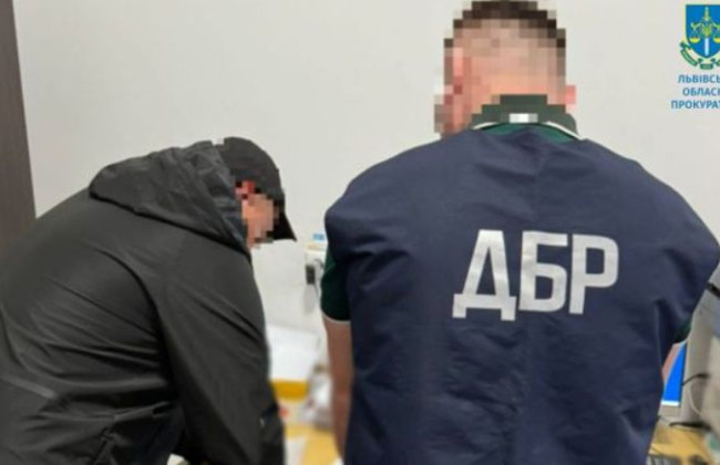 Во Львовской области будут судить правоохранителей, которые за $4 000 обещали закрыть уголовное производство
