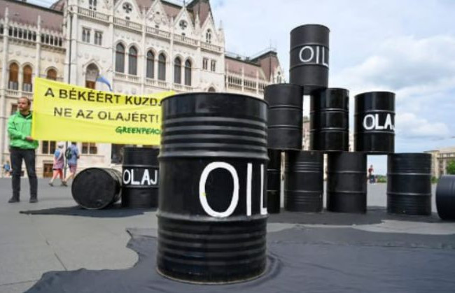 Чехия потратила на нефть и газ из рф в 5 раз больше, чем на помощь Украине, — Politico