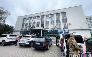 Поліція повідомила про перші результати перевірок масових повідомлень про «замінування»