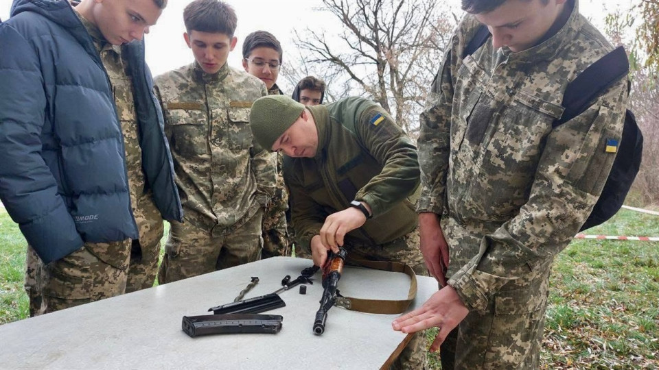 Партнери наполягають на зниженні мобілізаційного віку в Україні – член комітету з питань зовнішньої політики