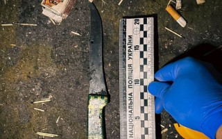 На Сумщине суд наказал мужчину, который едва не зарезал своего товарища