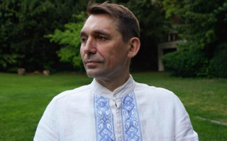 Кожен 5-й діяч культури, що виїжджає за кордон за дозволом від Мінкульта, не повертається, — Точицький