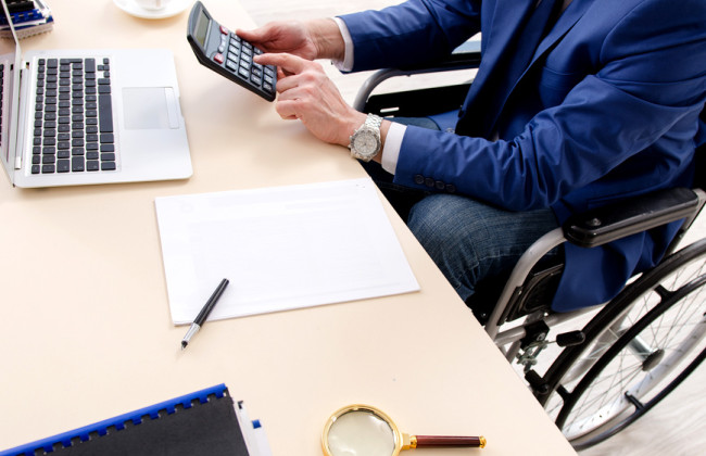 Имеют ли право на налоговую социальную льготу лица с инвалидностью ІІІ группы с детства