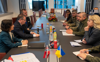 Норвегія передасть Україні 6 винищувачів F16 найближчим часом — Рустем Умєров