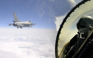 Повна ескадрилья F-16 для України може затриматися, адже США змінюють підготовку пілотів