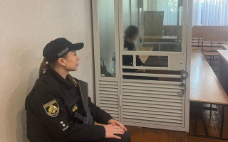 На Нікопольщині жінка пропонувала ворожіння та вкрала сережки у бабусі біля церкви