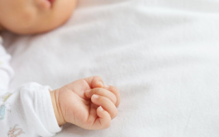Держпраці пояснює, який документ потріблен для підтвердження права на відпустку при народженні дитини