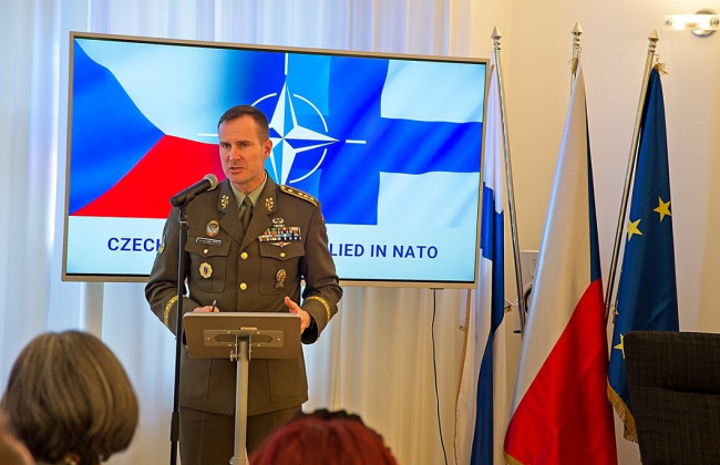 В Чехии пожаловались, что набор в армию идет не так хорошо, и «придется принимать более радикальные меры»