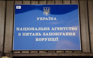 Чи мають декларанти зазначати у звіті виграш у лотерею