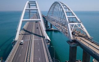 У ВМС пояснили, чому Кримський міст не знищений