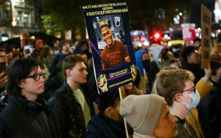 Суд оправдал полицейского, который застрелил безоружного темнокожего мужчину в Лондоне