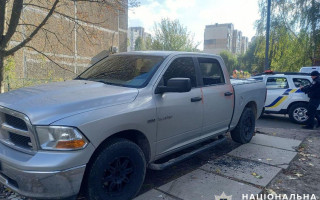 В Киеве мужчина с криминальным прошлым похитил станцию РЭБ и ценности из авто военного