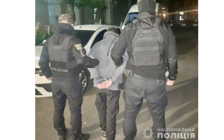 В Одесі горе-батько кулаками намагався «заспокоїти» доньку, яка плакала, — дитина в реанімації