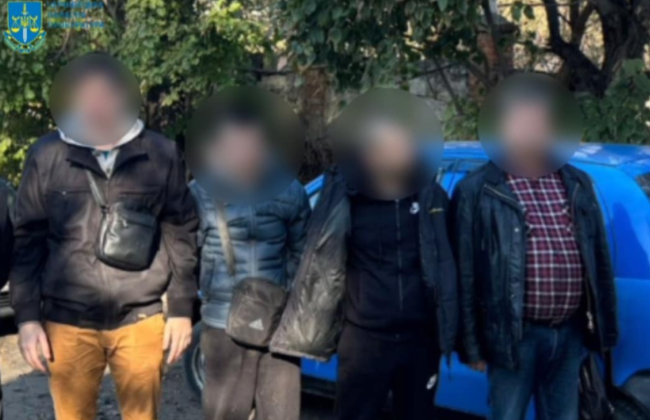 15,5 тысяч евро за переправку мужчин в Румынию — на Буковине разоблачили злоумышленников