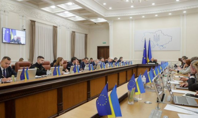 Денис Шмыгаль заявил, что решения МСЭК будут пересмотрены на протяжении трех месяцев