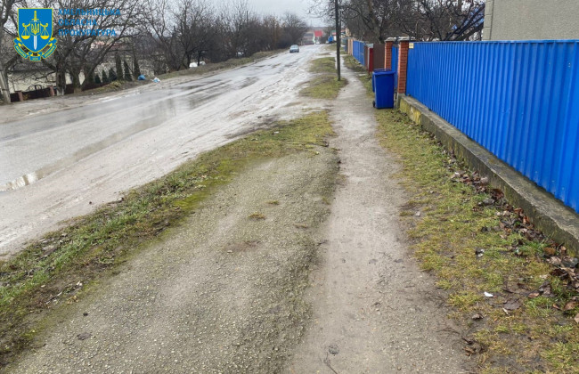 Разворовали 180 тысяч на ремонте тротуара — в Хмельницкой области будут судить сельского голову и подрядчика