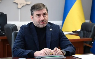 Омбудсмену Дмитрию Лубинцу в Катаре передали письма украинских военнопленных и списки пропавших без вести