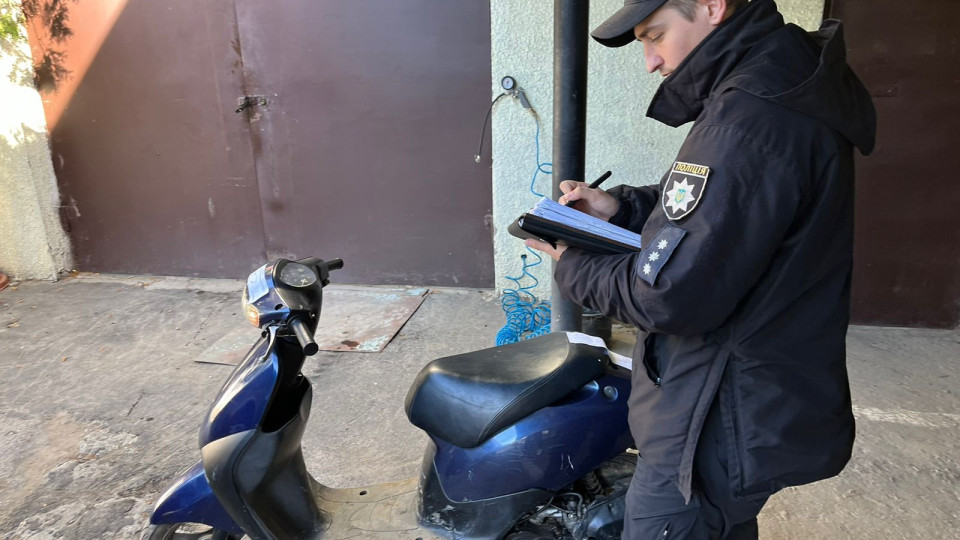 В Одесской области поймали молодого человека, который похитил мопед во время комендантского часа