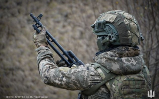 У якому випадку військовий, якому виповнилося 60 років, може продовжити службу