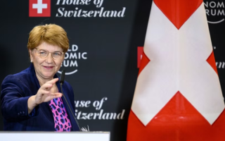 Президент Швейцарії Віола Амгерд закликала скасувати заборону на реекспорт зброї в Україну
