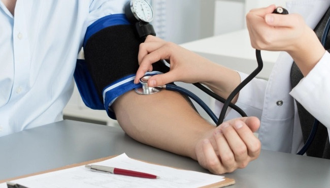 Обязательны ли медосмотры работников во время войны