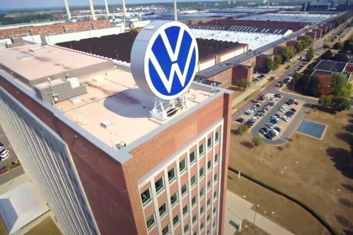 Volkswagen планує закрити три заводи у Німеччині, що призведе до масових звільнень