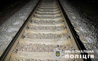 На Київщині під колесами електропотяга загинув чоловік