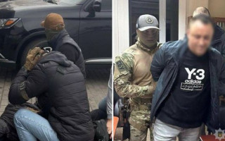 В Житомирской области на взятке в $52 000 погорели чиновник сельского совета и два депутата