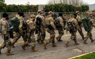 У трьох американських штатах військових привели в готовність через можливі заворушення на виборах