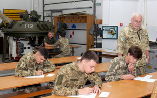 Обов'язкову військову підготовку запровадять у 2025 році для студентів 3 курсу, — МОН