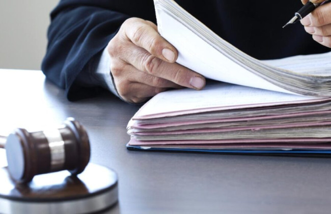 Ребенок признан потерпевшим в уголовном производстве — кто может быть законным представителем и особенности допроса